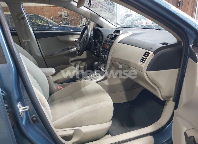 Photo 5 of 2012 Toyota Corolla LE (VIN 5YFBU4EEXCP034787)