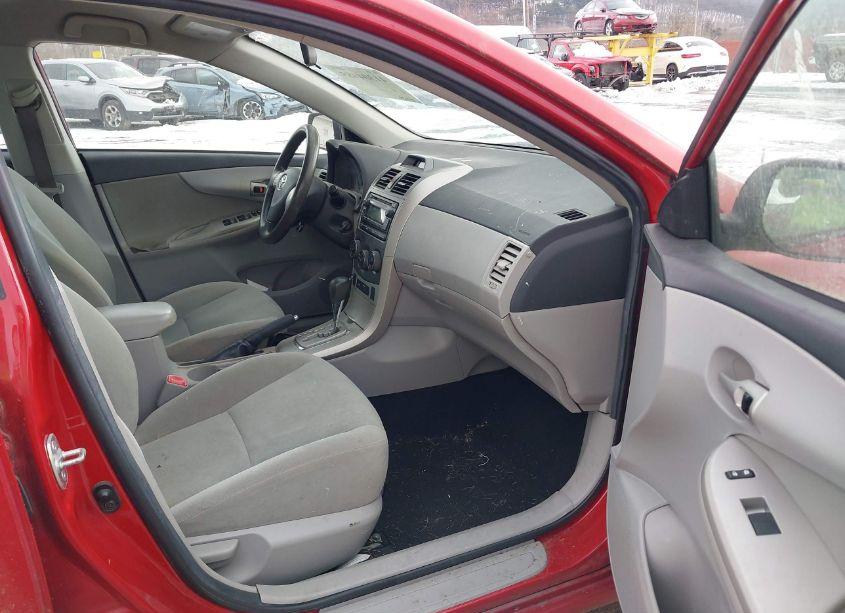 Photo 5 of 2012 Toyota Corolla LE (VIN 5YFBU4EEXCP043568)