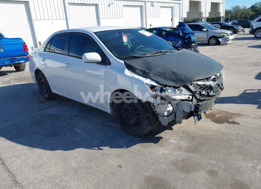 2012 Toyota Corolla LE (VIN 5YFBU4EEXCP045627) main photo