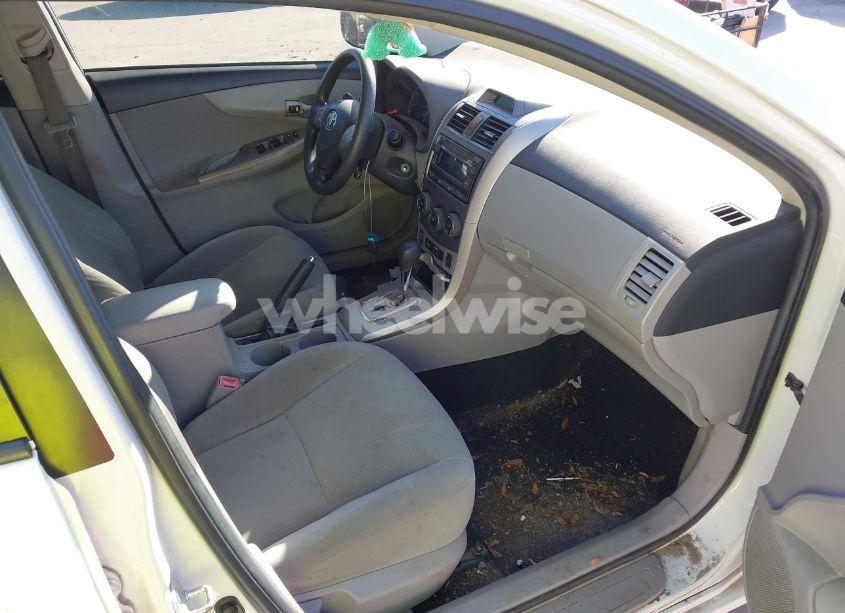 Photo 5 of 2012 Toyota Corolla LE (VIN 5YFBU4EEXCP045627)