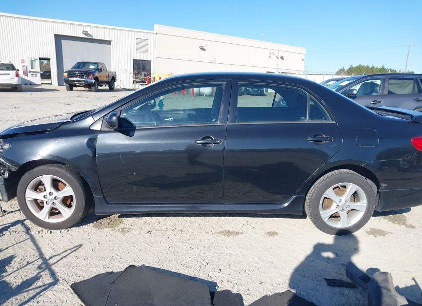 Photo 14 of 2012 Toyota Corolla S (VIN 5YFBU4EEXCP046082)