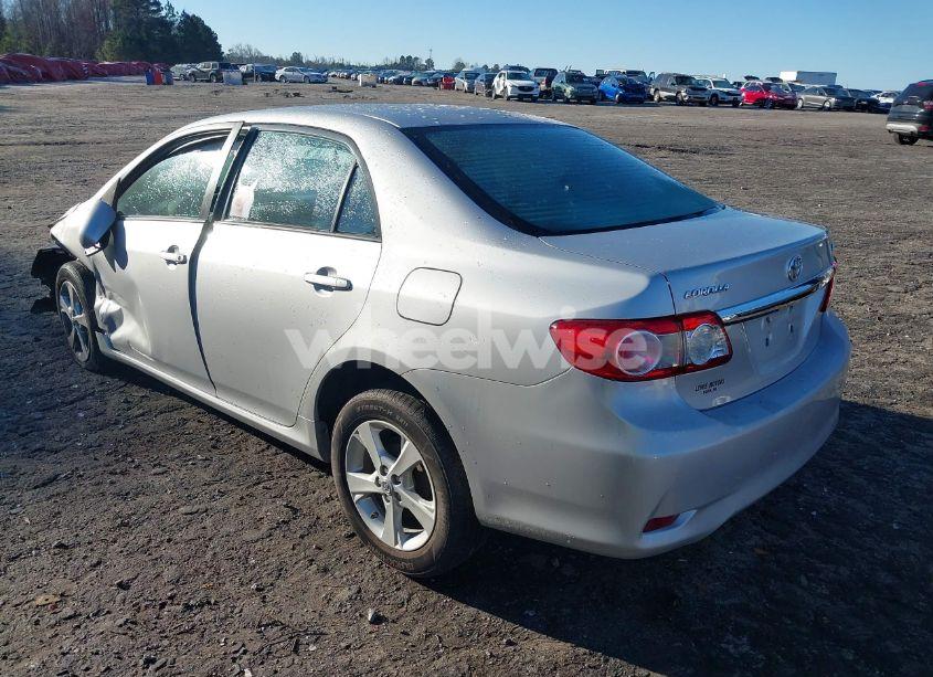 Photo 3 of 2012 Toyota Corolla LE (VIN 5YFBU4EEXCP046213)