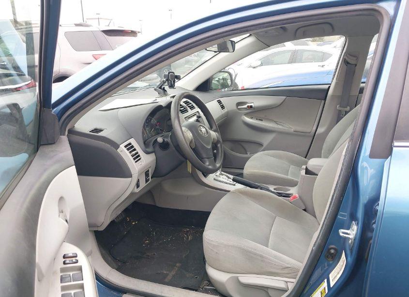 Photo 5 of 2013 Toyota Corolla LE (VIN 5YFBU4EEXDP080590)