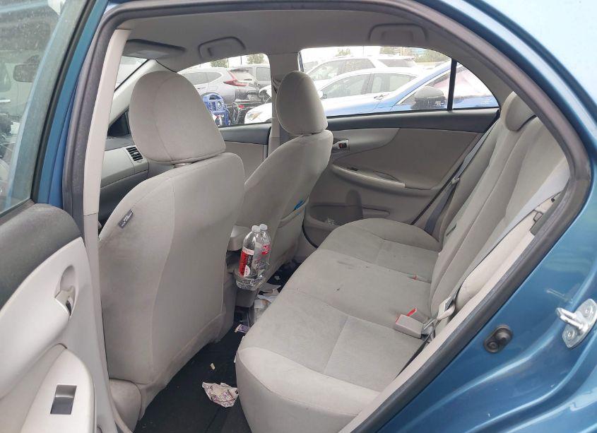 Photo 8 of 2013 Toyota Corolla LE (VIN 5YFBU4EEXDP080590)