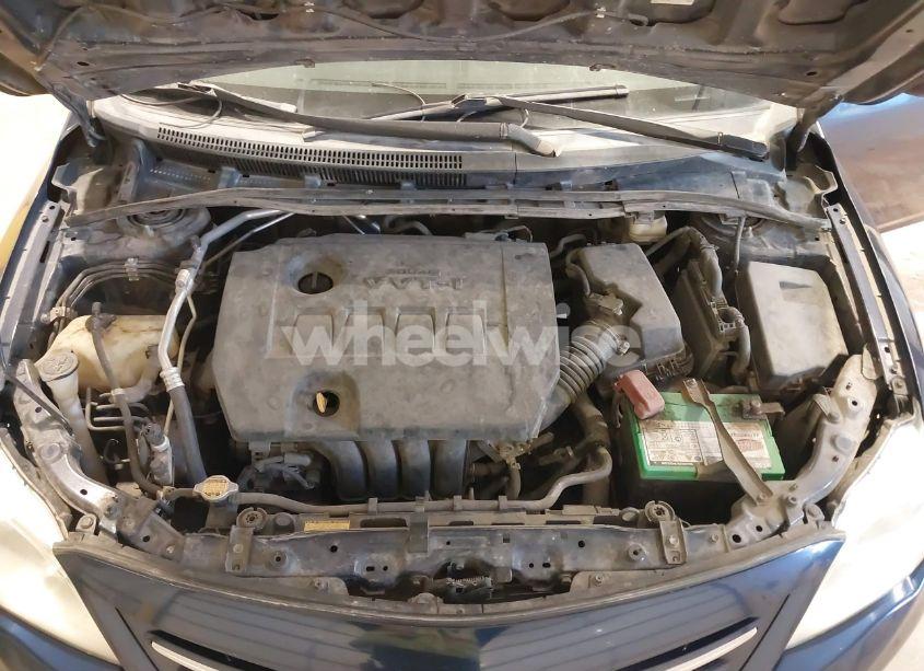 Photo 10 of 2013 Toyota Corolla LE (VIN 5YFBU4EEXDP129870)