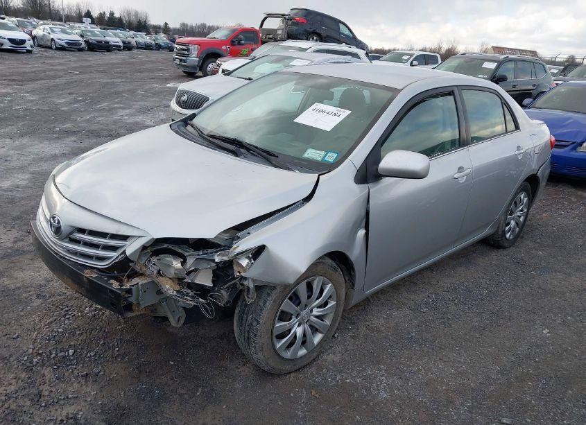 Photo 2 of 2013 Toyota Corolla LE (VIN 5YFBU4EEXDP151349)