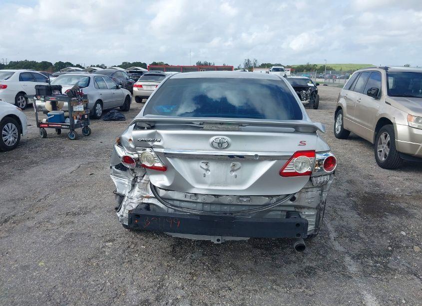 Photo 16 of 2013 Toyota Corolla S (VIN 5YFBU4EEXDP160651)