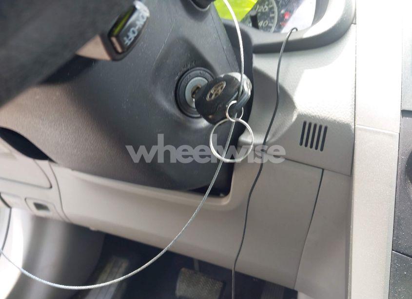 Photo 11 of 2013 Toyota Corolla L (VIN 5YFBU4EEXDP170130)