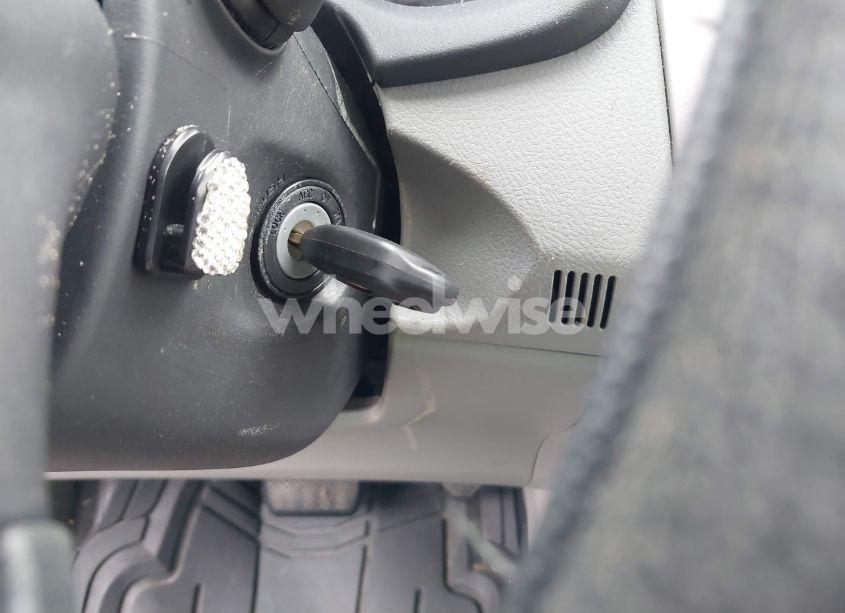 Photo 11 of 2013 Toyota Corolla L (VIN 5YFBU4EEXDP188711)