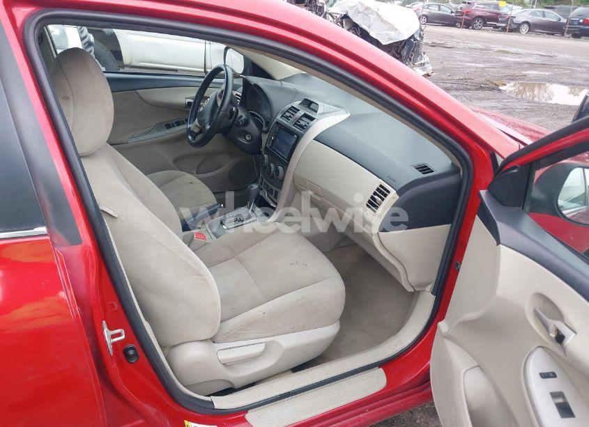 Photo 5 of 2013 Toyota Corolla L/LE/LE SPECIAL EDITION/S/S SPECIAL EDITION (VIN 5YFBU4EEXDP194153)