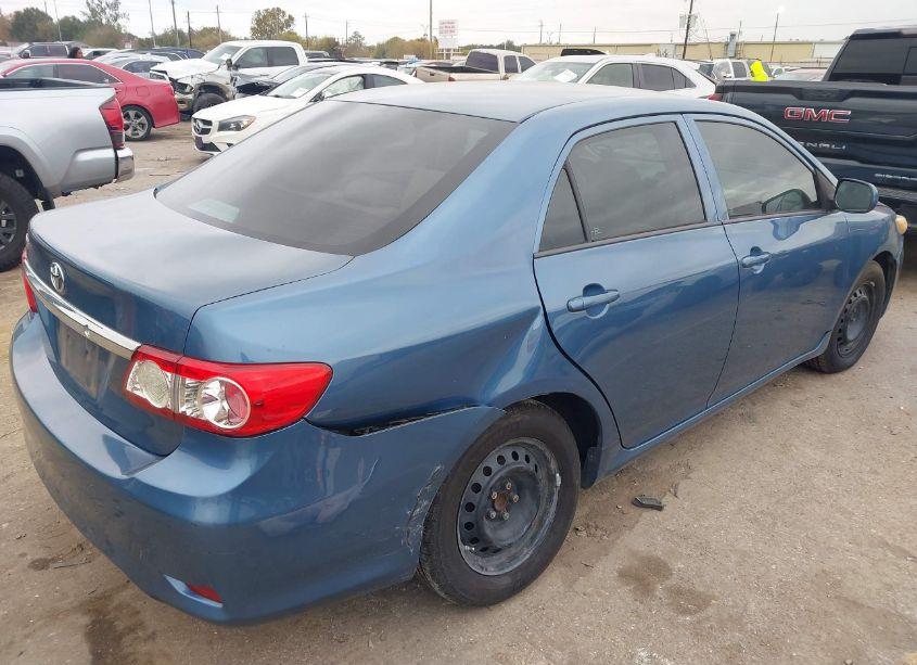 Photo 4 of 2013 Toyota Corolla L (VIN 5YFBU4EEXDP209461)