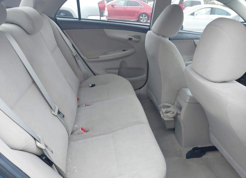 Photo 8 of 2013 Toyota Corolla L (VIN 5YFBU4EEXDP209461)