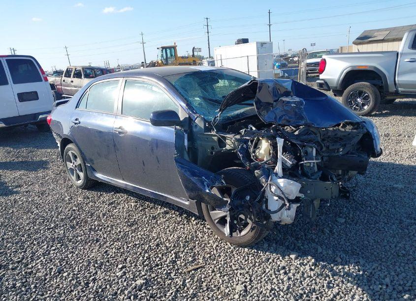 2013 Toyota Corolla S (VIN 5YFBU4EEXDP217480) main photo