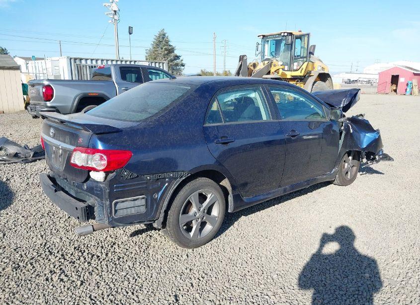 Photo 4 of 2013 Toyota Corolla S (VIN 5YFBU4EEXDP217480)