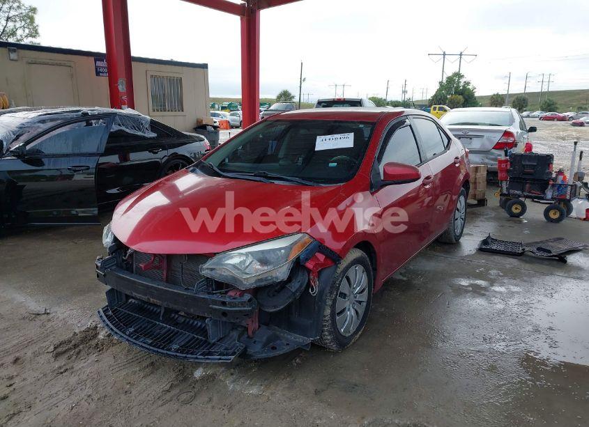 Photo 2 of 2014 Toyota Corolla LE (VIN 5YFBURHE0EP062139)