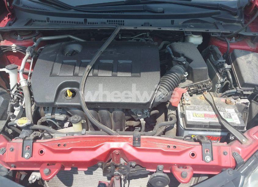 Photo 10 of 2014 Toyota Corolla LE (VIN 5YFBURHE0EP069107)