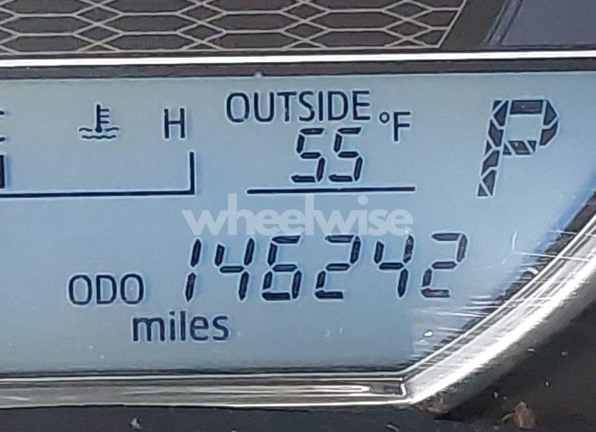 Photo 15 of 2014 Toyota Corolla LE (VIN 5YFBURHE0EP076364)