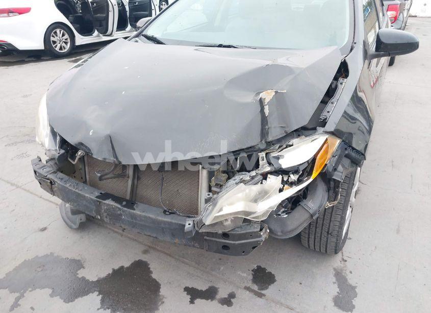 Photo 6 of 2014 Toyota Corolla LE (VIN 5YFBURHE0EP076364)