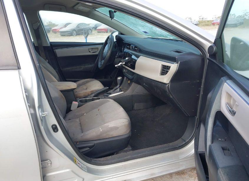 Photo 5 of 2014 Toyota Corolla LE (VIN 5YFBURHE0EP080429)