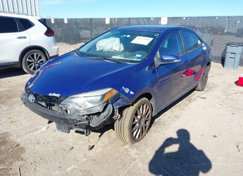 Photo 2 of 2014 Toyota Corolla L/LE/LE PLS/PRM/S/S PLS (VIN 5YFBURHE0EP083654)