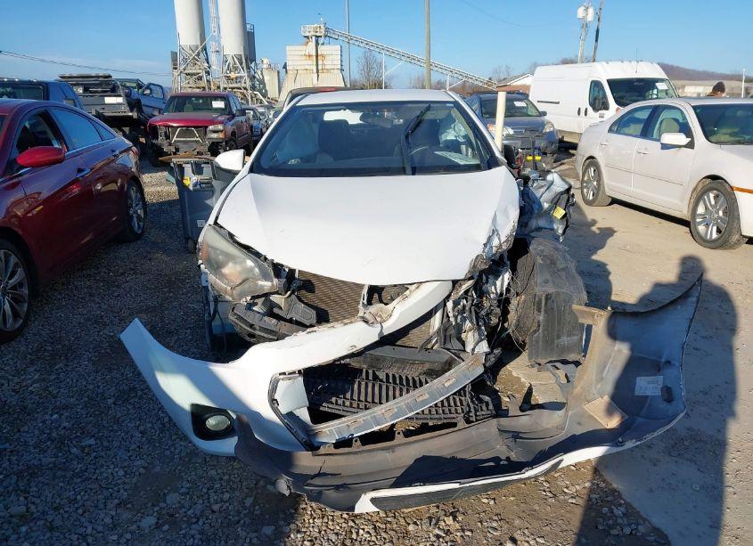 Photo 13 of 2014 Toyota Corolla S/S PLUS/S PREMIUM (VIN 5YFBURHE0EP100419)