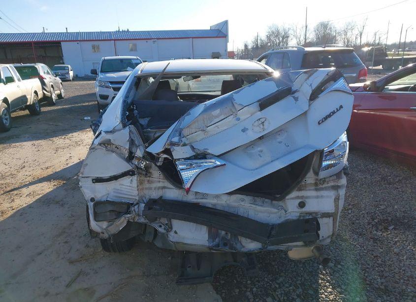 Photo 17 of 2014 Toyota Corolla S/S PLUS/S PREMIUM (VIN 5YFBURHE0EP100419)