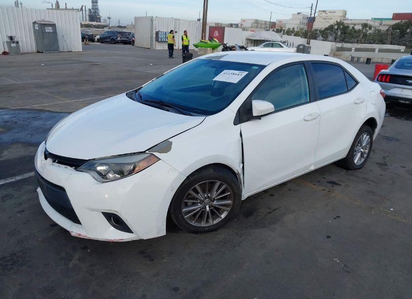 Photo 2 of 2014 Toyota Corolla LE PLUS (VIN 5YFBURHE0EP102249)