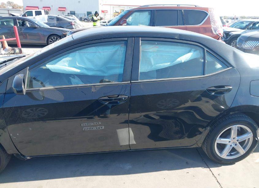 Photo 15 of 2014 Toyota Corolla LE (VIN 5YFBURHE0EP146820)