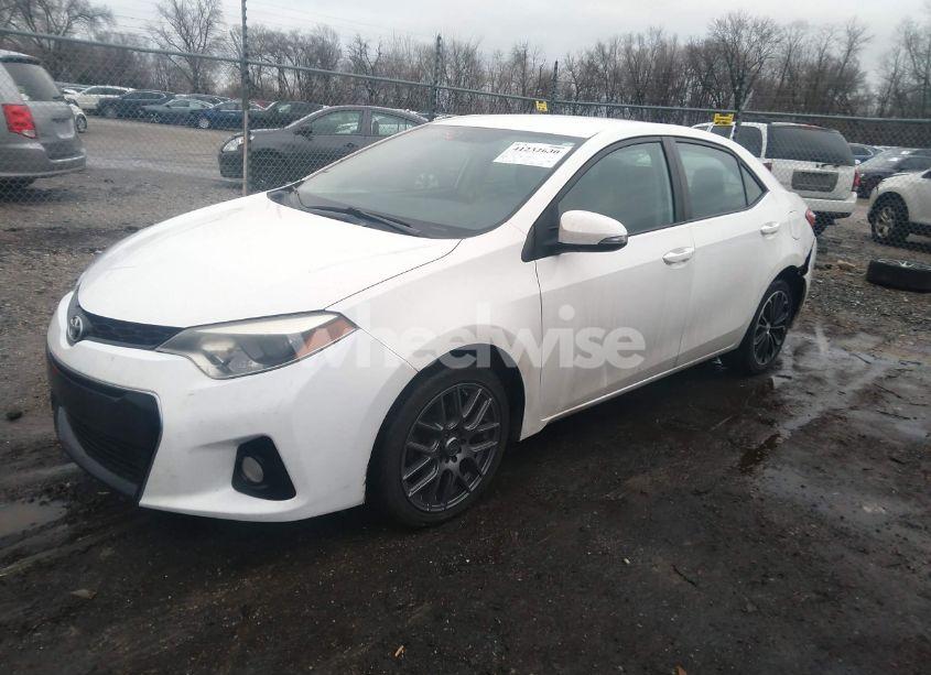 Photo 2 of 2014 Toyota Corolla S PLUS (VIN 5YFBURHE0EP157056)