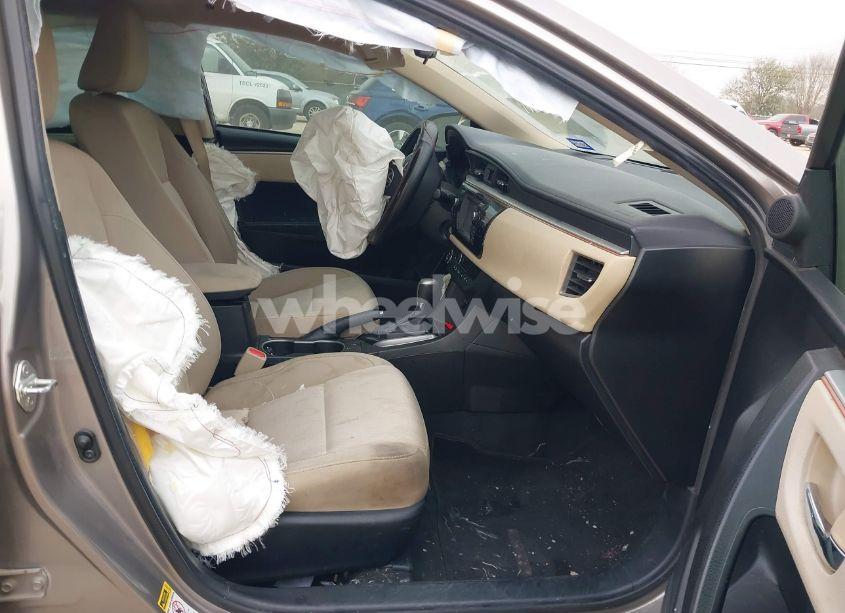 Photo 5 of 2014 Toyota Corolla LE (VIN 5YFBURHE0EP170566)