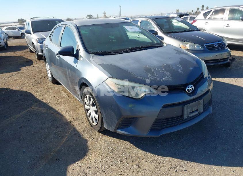 2015 Toyota Corolla L (VIN 5YFBURHE0FP190009) main photo