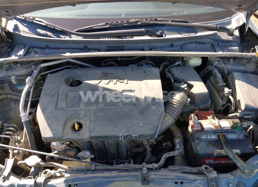 Photo 10 of 2015 Toyota Corolla L (VIN 5YFBURHE0FP190009)