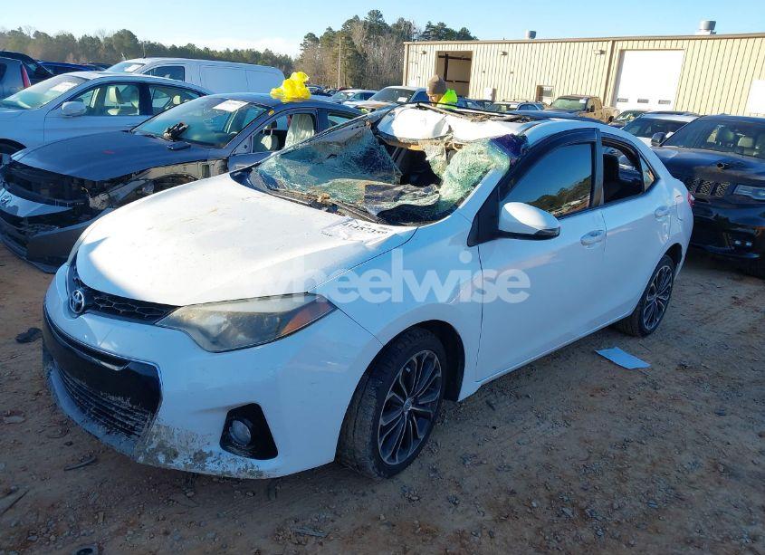 Photo 2 of 2015 Toyota Corolla L/LE/LE PLS/PRM/S/S PLS (VIN 5YFBURHE0FP215071)