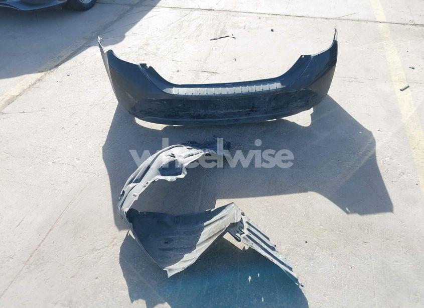 Photo 12 of 2015 Toyota Corolla LE (VIN 5YFBURHE0FP226281)