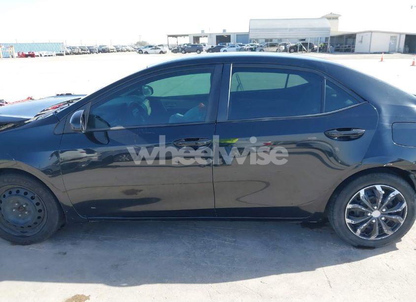 Photo 15 of 2015 Toyota Corolla LE (VIN 5YFBURHE0FP226281)