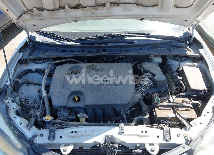 Photo 9 of 2015 Toyota Corolla S PLUS (VIN 5YFBURHE0FP249057)