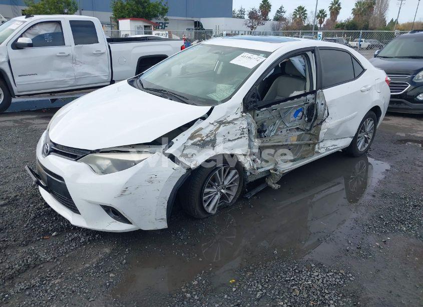 Photo 2 of 2015 Toyota Corolla L/LE/LE PLS/PRM/S/S PLS (VIN 5YFBURHE0FP253495)