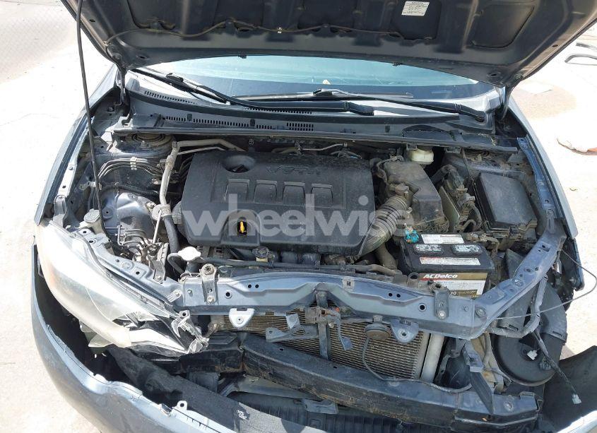 Photo 10 of 2015 Toyota Corolla LE (VIN 5YFBURHE0FP256476)