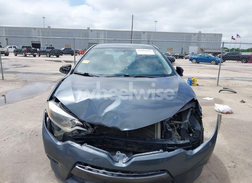 Photo 13 of 2015 Toyota Corolla LE (VIN 5YFBURHE0FP256476)