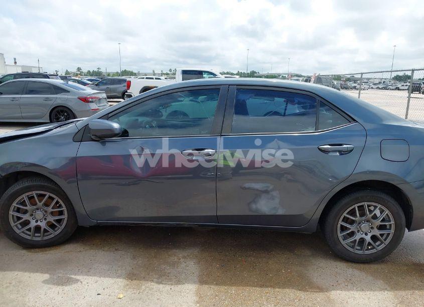 Photo 15 of 2015 Toyota Corolla LE (VIN 5YFBURHE0FP256476)