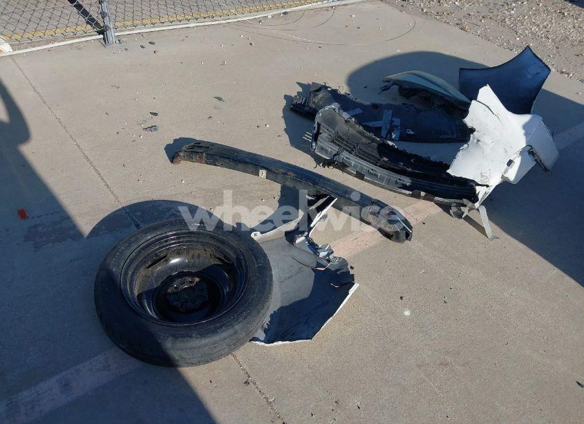 Photo 12 of 2015 Toyota Corolla S PLUS (VIN 5YFBURHE0FP269793)