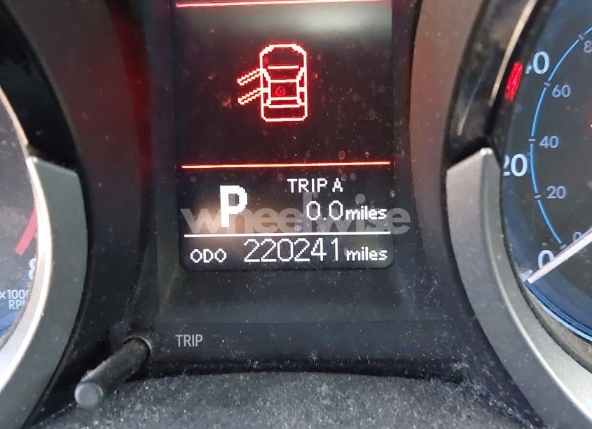 Photo 16 of 2015 Toyota Corolla S PLUS (VIN 5YFBURHE0FP269793)