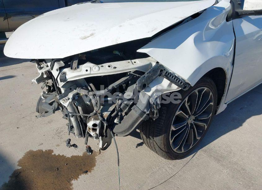 Photo 18 of 2015 Toyota Corolla S PLUS (VIN 5YFBURHE0FP269793)