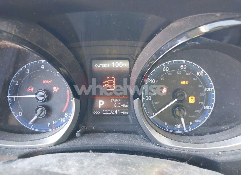 Photo 7 of 2015 Toyota Corolla S PLUS (VIN 5YFBURHE0FP269793)