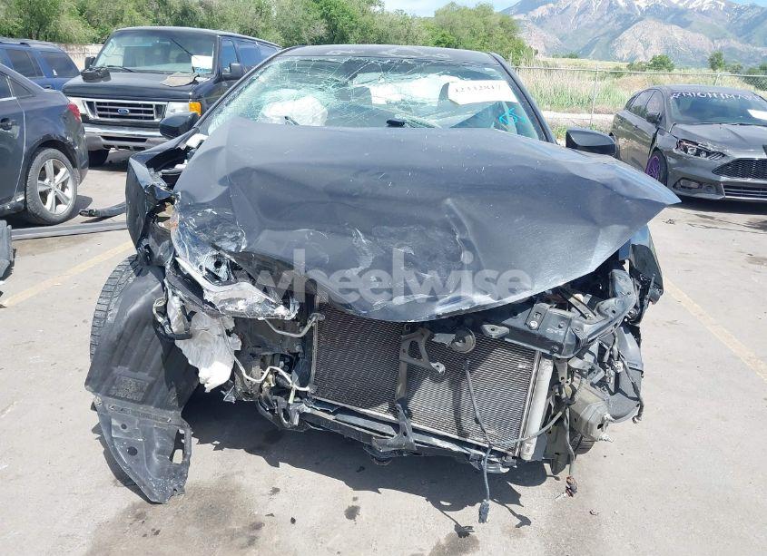 Photo 6 of 2015 Toyota Corolla L/LE/LE PLUS/LE PREMIUM/S/S PLUS/S PREMIUM (VIN 5YFBURHE0FP276551)