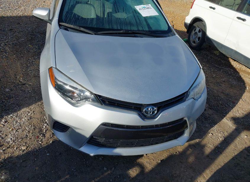 Photo 12 of 2015 Toyota Corolla LE (VIN 5YFBURHE0FP276582)