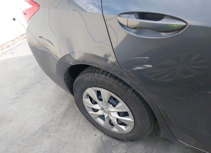 Photo 18 of 2015 Toyota Corolla L (VIN 5YFBURHE0FP304090)