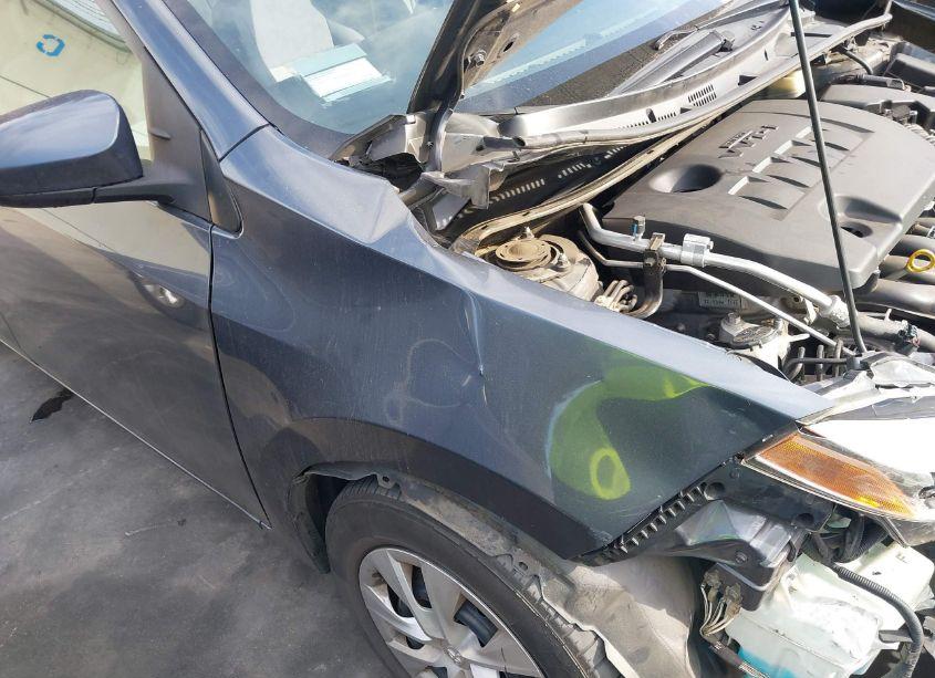 Photo 20 of 2015 Toyota Corolla L (VIN 5YFBURHE0FP304090)