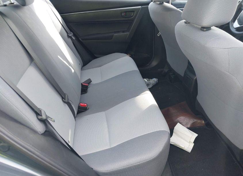 Photo 8 of 2015 Toyota Corolla L (VIN 5YFBURHE0FP304090)