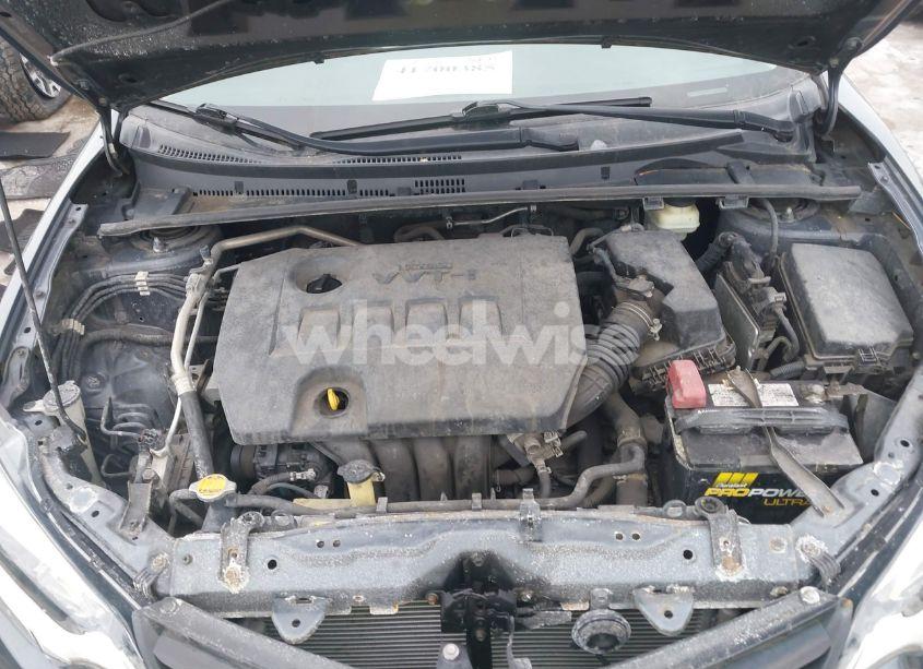 Photo 10 of 2015 Toyota Corolla LE (VIN 5YFBURHE0FP305952)